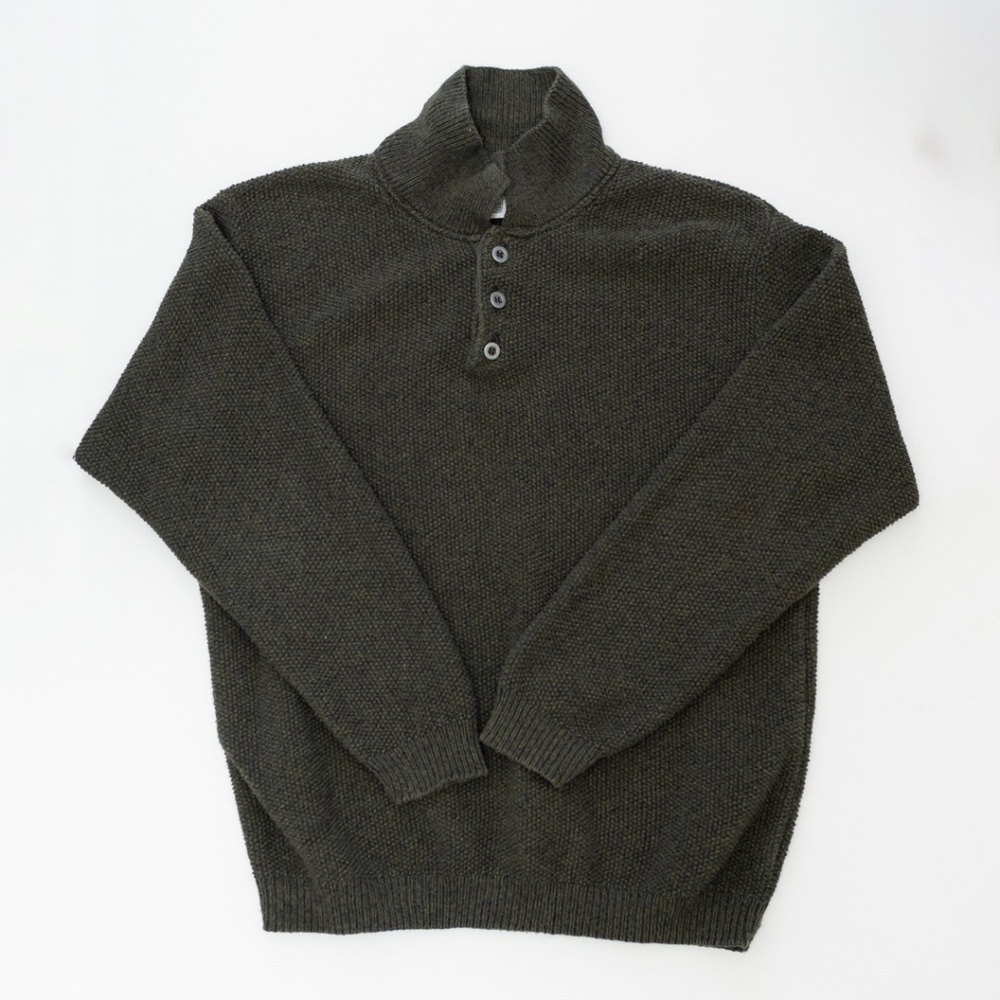 Common Threads Green Pullover Size Medium - image 2